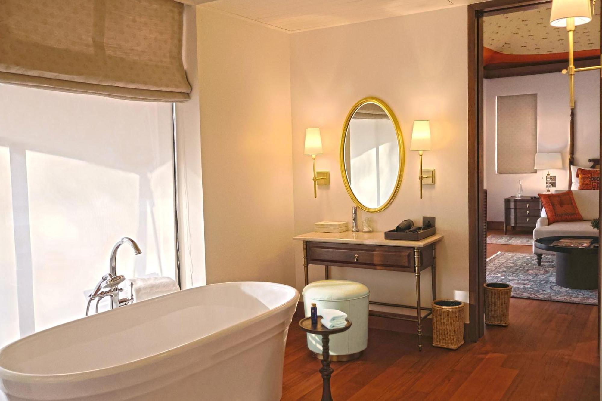 The Oberoi Vanyavilas Wildlife Resort, Ranthambhore Sawai Madhopur Exterior photo