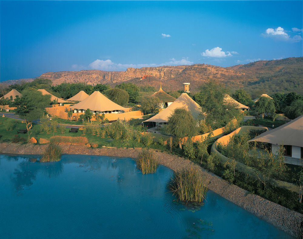 The Oberoi Vanyavilas Wildlife Resort, Ranthambhore Sawai Madhopur Exterior photo